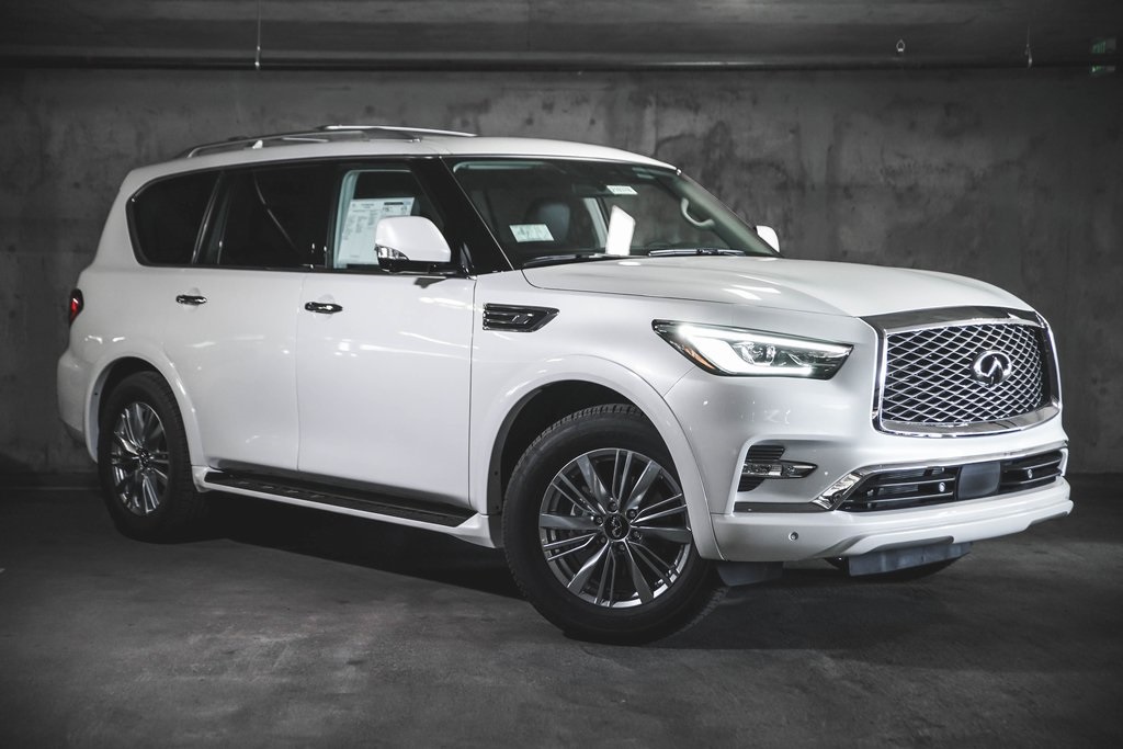 New 2021 INFINITI QX80 LUXE 4WD